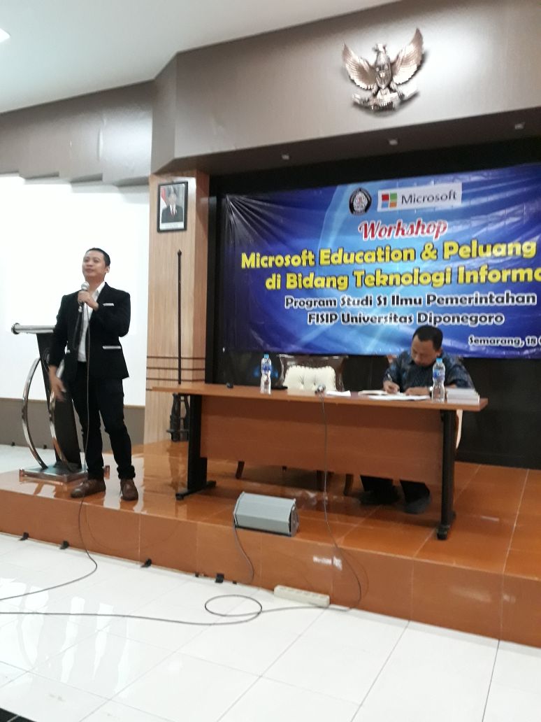 Workhsop Teknologi Informasi dalam Kancah Ilmu Pemerintahan