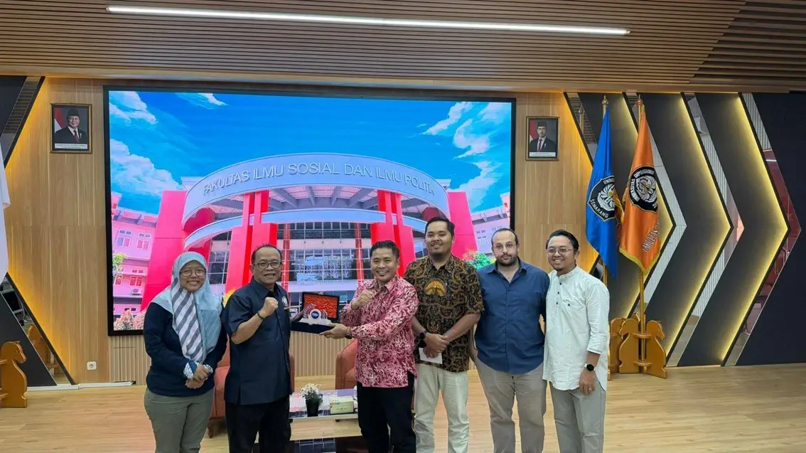 Departemen Politik dan Ilmu Pemerintahan FISIP UNDIP menggelar diskusi bertajuk Masa Depan Politik Tionghoa di Indonesia 1